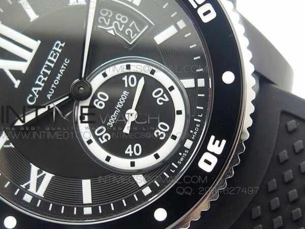 Calibre de Cartier W7100056 DLC JJF Black Dial on Black Rubber Strap 23J – Bild 4