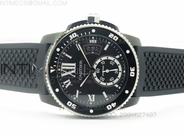 Calibre de Cartier W7100056 DLC JJF Black Dial on Black Rubber Strap 23J – Bild 7