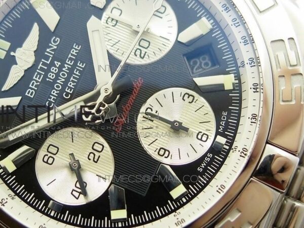 CHRONOMAT B01 AB0110 CHRONO SS – Bild 9