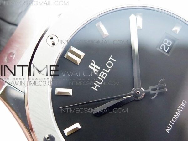 CLASSIC FUSION 42MM TITANIUM – Bild 6