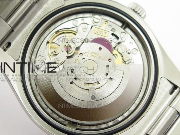 OYSTER PERPETUAL 39MM 114300 B – Bild 22