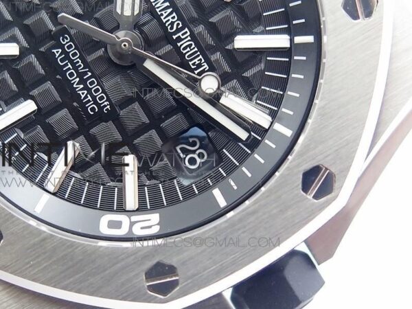 ROYAL OAK OFFSHORE DIVER 15703 V9.5 – Bild 5