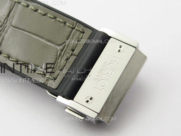 Classic Fusion 42mm SS Paved Diamonds Case And Bezel B50F Paved Diamonds Dial On Gray Gummy Strap A2892 – Bild 11