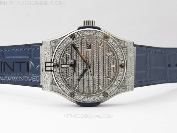 Classic Fusion 42mm SS Paved Diamonds Case And Bezel B50F Paved Diamonds Dial On Blue Gummy Strap A2892 – Bild 3