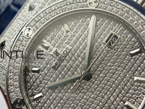 Classic Fusion 42mm SS Paved Diamonds Case And Bezel B50F Paved Diamonds Dial On Blue Gummy Strap A2892 – Bild 7
