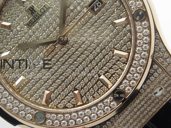 Classic Fusion 42mm RG Paved Diamonds Case And Bezel B50F Paved Diamonds Dial On Black Gummy Strap A2892 – Bild 5