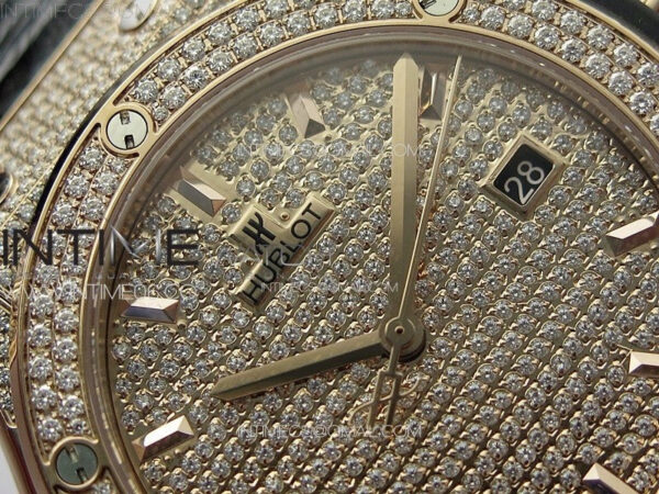 Classic Fusion 42mm RG Paved Diamonds Case And Bezel B50F Paved Diamonds Dial On Black Gummy Strap A2892 – Bild 7