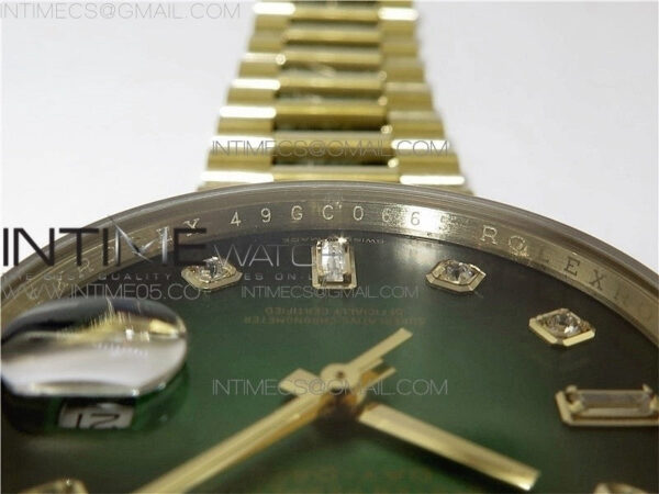 Day-Date 36 128239 YG BP Best Edition Green Crystal Markers Dial on YG President Bracelet – Bild 3