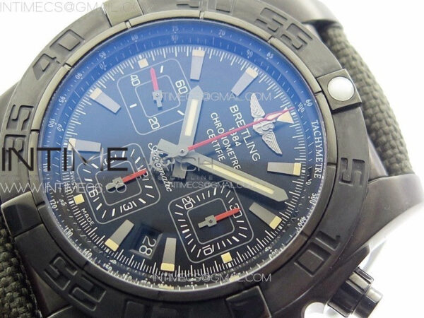 CHRONOMAT 44MM BLACKSTEEL V9F 1:1 SPECIAL EDITION BLACK DIAL ON BLACK RUBBER STRAP – Bild 4