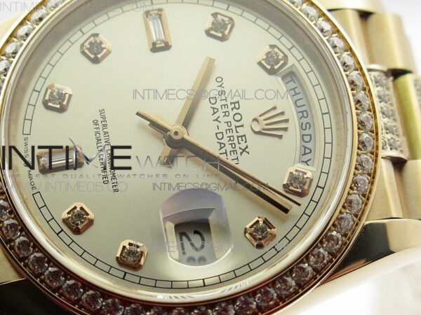 Day-Date 36 128235 RG/Crystal BP Best Edition Silver Crystal Marker Dial on RG President Bracelet A2836 – Bild 4