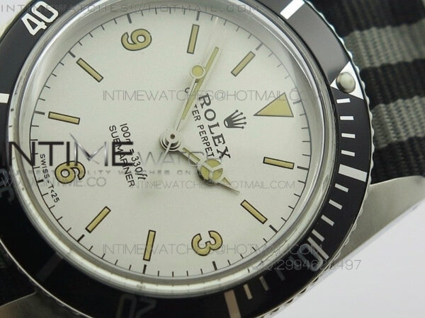 Vintage 1680 Submariner No Date SS White On White Nylon Strap – Bild 5