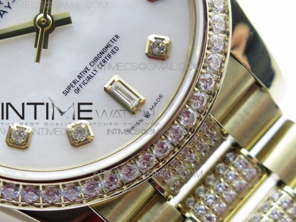 Day-Date 36 128235 YG/Crystal BP Best Edition White MOP Crystal Marker Dial on YG President Bracelet A2836 – Bild 6