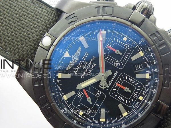 CHRONOMAT 44MM BLACKSTEEL V9F 1:1 SPECIAL EDITION BLACK DIAL ON BLACK RUBBER STRAP – Bild 8