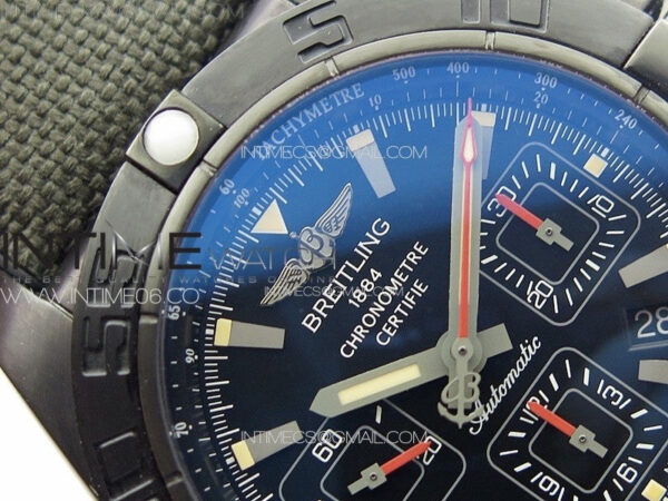 CHRONOMAT 44MM BLACKSTEEL V9F 1:1 SPECIAL EDITION BLACK DIAL ON BLACK RUBBER STRAP – Bild 9