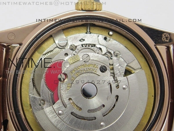 DayDate RG 36mm White Dial Diamond Bezel On Leather Strap – Bild 14