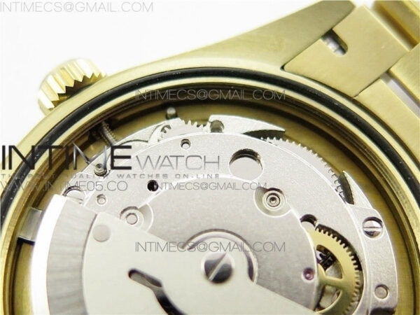 Day-Date 36 128239 YG BP Best Edition Green Crystal Markers Dial on YG President Bracelet – Bild 20