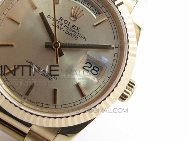 Day-Date 36 128239 RG BP Best Edition Silver Sticks Markers Dial on RG President Bracelet – Bild 22