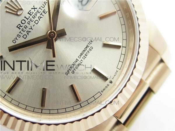 Day-Date 36 128239 RG BP Best Edition Silver Sticks Markers Dial on RG President Bracelet – Bild 21