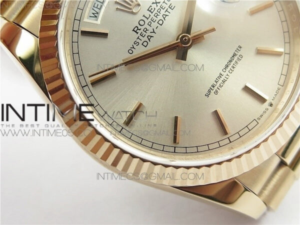 Day-Date 36 128239 RG BP Best Edition Silver Sticks Markers Dial on RG President Bracelet – Bild 25
