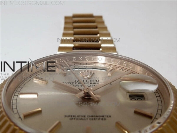 Day-Date 36 128239 RG BP Best Edition Silver Sticks Markers Dial on RG President Bracelet – Bild 27