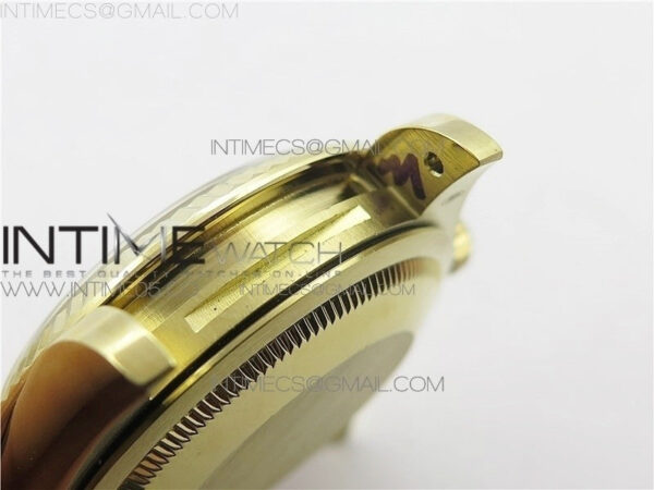 Day-Date 36 128239 YG BP Best Edition Green Crystal Markers Dial on YG President Bracelet – Bild 30