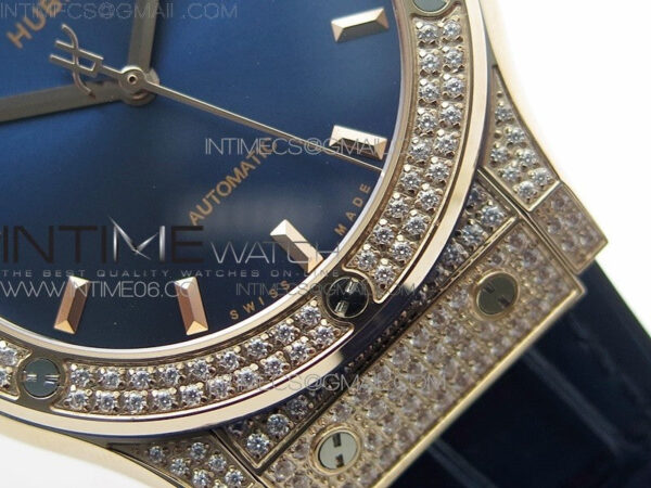 Classic Fusion 42mm RG Paved Diamonds Case/Bezel B50F Blue Dial On Blue Gummy Strap A2892 – Bild 6