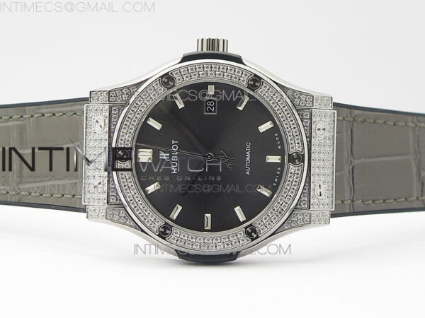 Classic Fusion 42mm SS Paved Diamonds Case/Bezel B50F Gray Dial On Gray Gummy Strap A2892 – Bild 3