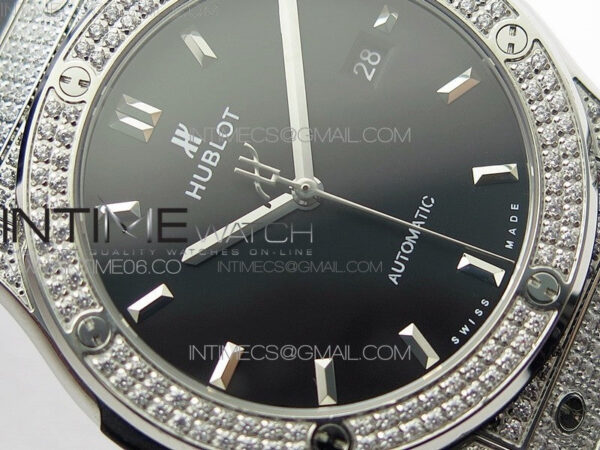 Classic Fusion 42mm SS Paved Diamonds Case/Bezel B50F Black Dial On Black Gummy Strap A2892 – Bild 7