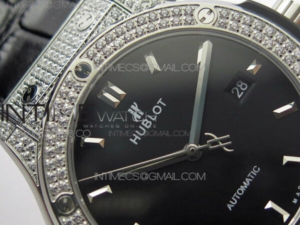 Classic Fusion 42mm SS Paved Diamonds Case/Bezel B50F Black Dial On Black Gummy Strap A2892 – Bild 8