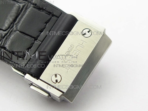 Classic Fusion 42mm SS Paved Diamonds Bezel B50F Black Dial On Black Gummy Strap A2892 – Bild 13