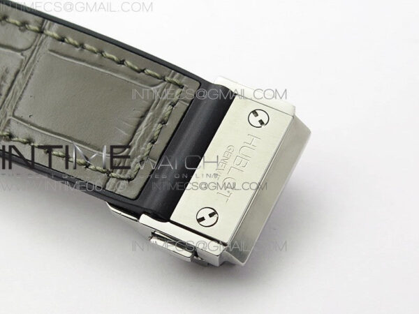 Classic Fusion 42mm SS Paved Diamonds Bezel B50F Gray Dial On Gray Gummy Strap A2892 – Bild 12