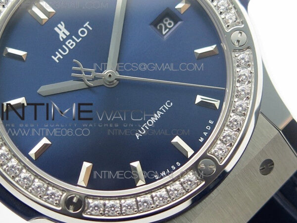 Classic Fusion 42mm SS Paved Diamonds Bezel B50F Blue Dial On Blue Gummy Strap A2892 – Bild 5
