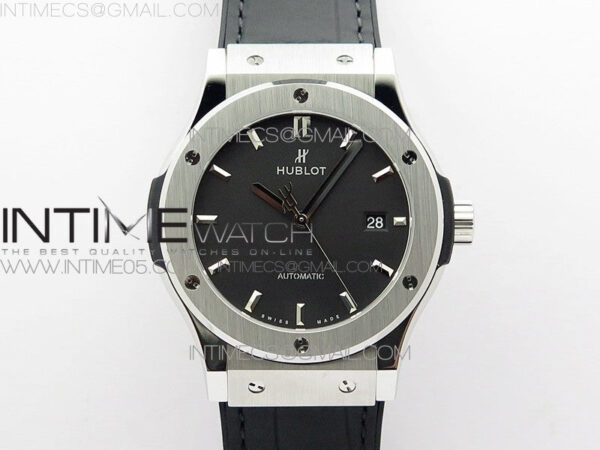 Classic Fusion 42mm SS WWF 1:1 Best Edition Black Dial On Black Gummy Strap Asian HB1112
