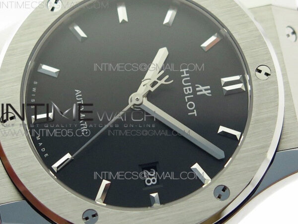 Classic Fusion 42mm SS WWF 1:1 Best Edition Black Dial On Black Gummy Strap Asian HB1112 – Bild 4