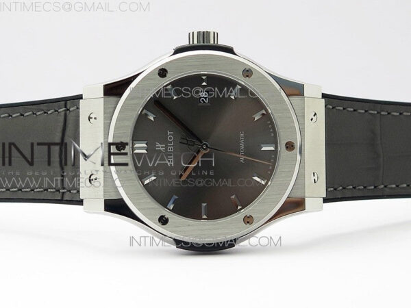 Classic Fusion 42mm SS WWF 1:1 Best Edition Gray Dial On Gray Gummy Strap Asian HB1112 – Bild 3