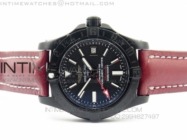 Avenger GMT DLC Black Stick Marker Textured Dial Black Inner bezel on Leather strap A2836 – Bild 4