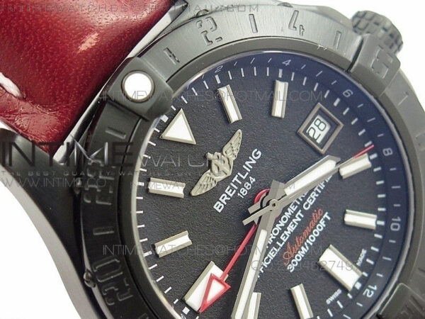Avenger GMT DLC Black Stick Marker Textured Dial Black Inner bezel on Leather strap A2836 – Bild 6