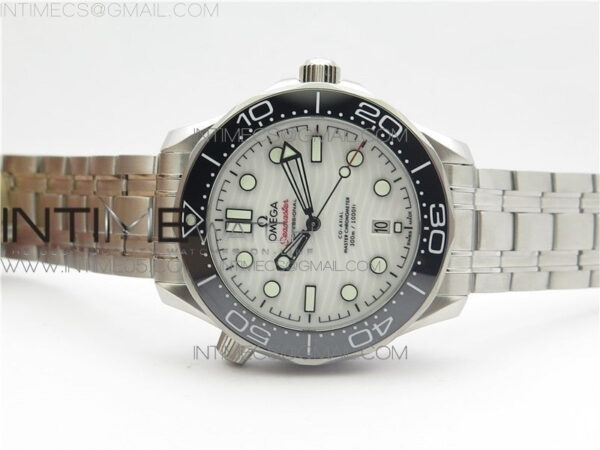 2019 SEAMASTER DIVER 300M SS VSF 1:1 BEST EDITION BLACK BEZEL WHITE DIAL ON SS BRACELET A8800 V2 – Bild 4