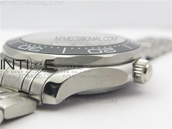 2019 SEAMASTER DIVER 300M SS VSF 1:1 BEST EDITION BLACK BEZEL WHITE DIAL ON SS BRACELET A8800 V2 – Bild 8