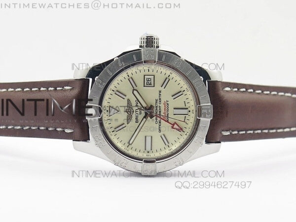 Avenger GMT SS White Stick Marker Dial on Leather strap A2836 – Bild 3