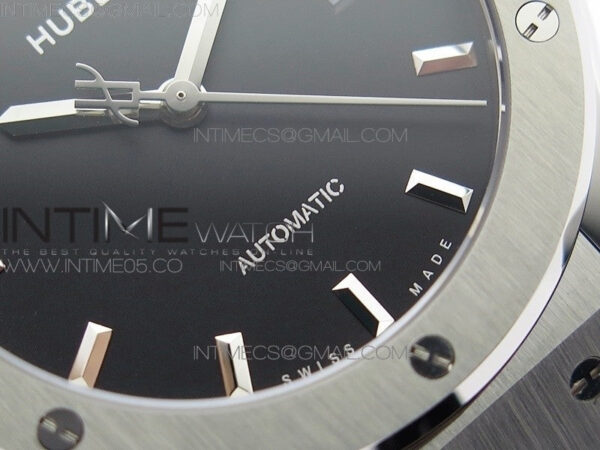 Classic Fusion 42mm SS B50F Black Dial On Black Gummy Strap A2892 – Bild 5