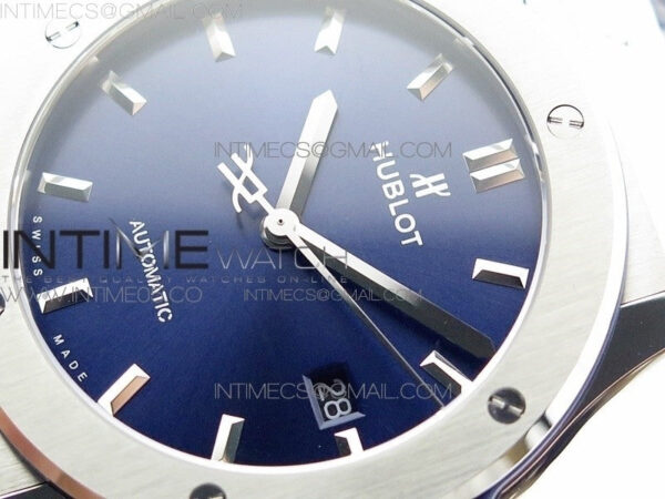 Classic Fusion 42mm SS B50F Blue Dial On Blue Gummy Strap A2892 – Bild 4