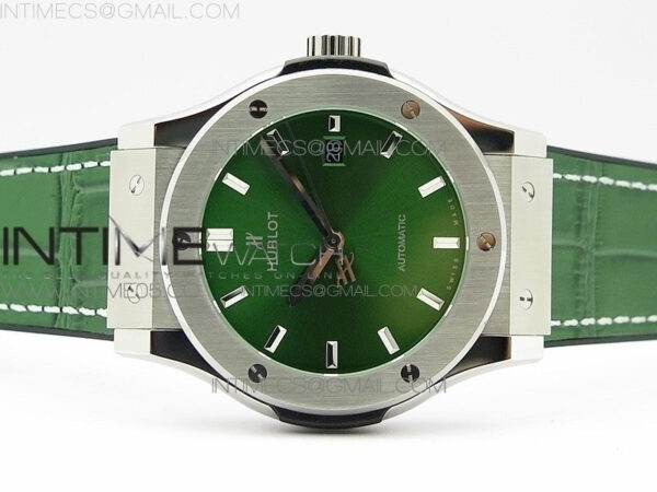 Classic Fusion 42mm SS B50F Green Dial On Green Gummy Strap A2892 – Bild 3