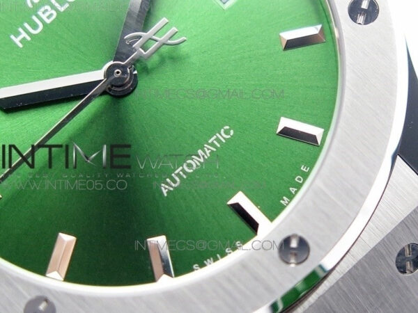 Classic Fusion 42mm SS B50F Green Dial On Green Gummy Strap A2892 – Bild 5