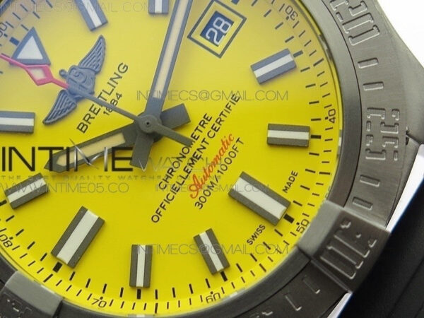 AVENGER Boutique Edition V17310 Ti DLC 1:1 Best Edition Yellow Dial on Rubber Strap A2824 – Bild 5