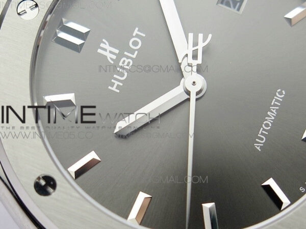 Classic Fusion 42mm SS B50F Gray Dial On Black Gummy Strap A2892 – Bild 6