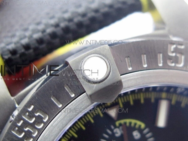 Avenger Bandit Titanium DLC B50 Best Edition Black Dial on Black/Yellow Gummy strap A7750 – Bild 9