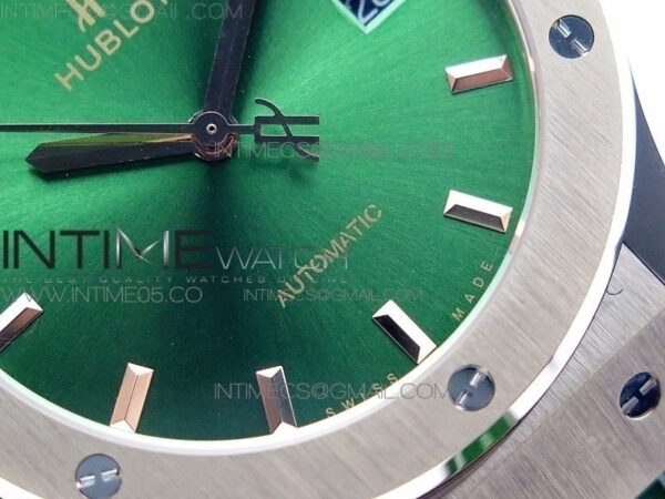 Classic Fusion 42mm RG B50F Green Dial On Green Gummy Strap A2892 – Bild 5