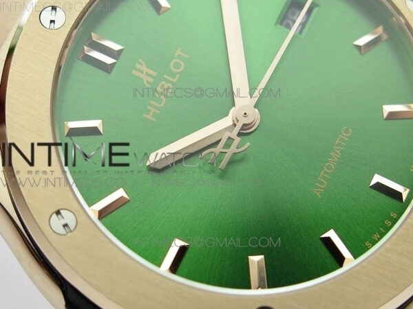 Classic Fusion 42mm RG B50F Green Dial On Green Gummy Strap A2892 – Bild 6