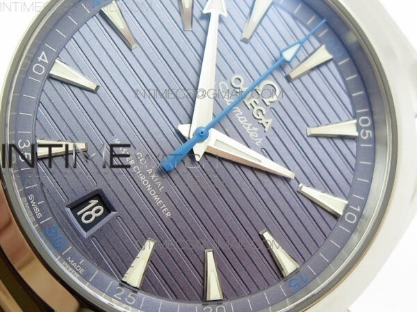 Aqua Terra 150M Master Chronometers VSF 1:1 Best Edition Light Blue Dial Blue Second Hand on SS Bracelet A8900 Super Clone – Bild 7